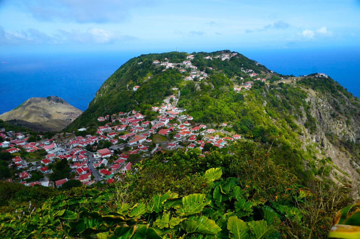 Green authentic carribbean paradise of Saba.