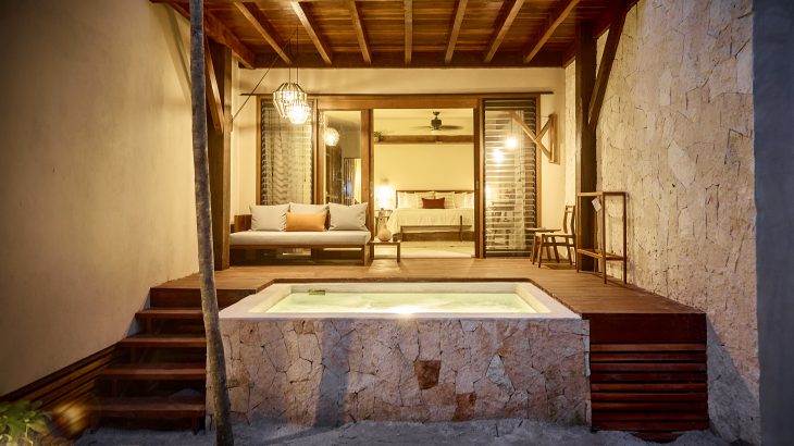 hotel-room-with-hot-tub-la-zebra-tulum