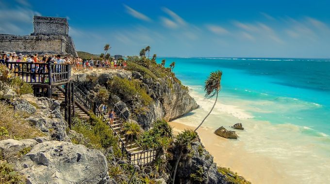 Tulum-beach-and-ruins