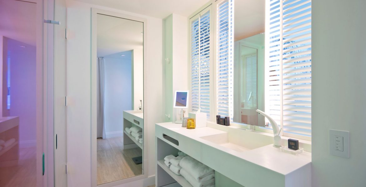 modern-bathroom-sls-baha-mar-nassau