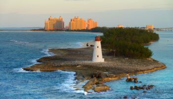 nassau-white-lighthouse