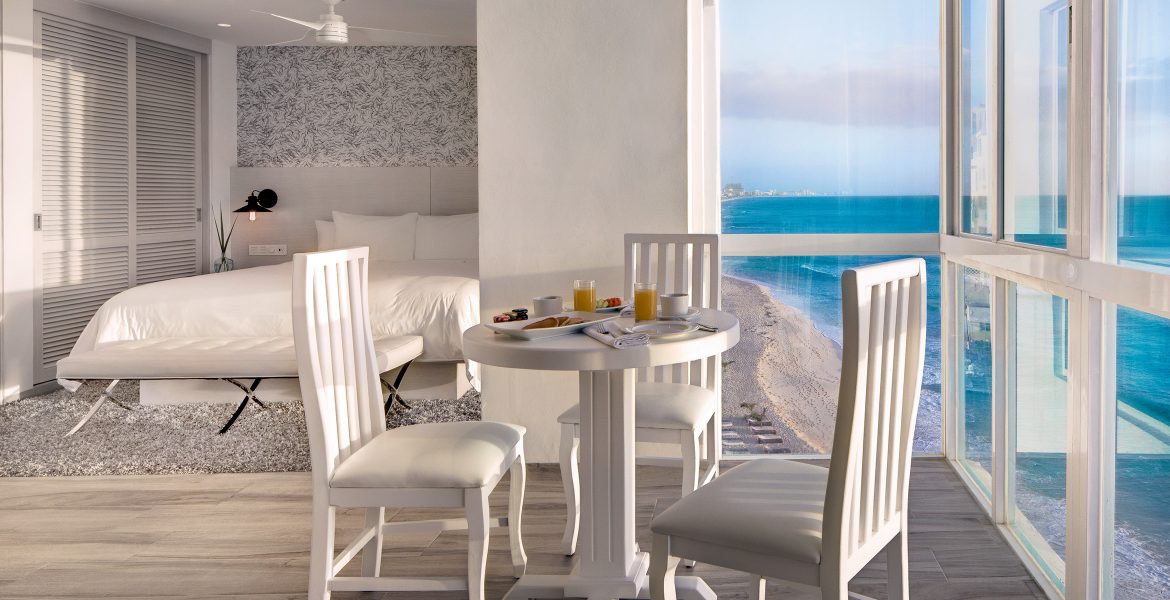sitting-area-king-suite-ocean-view-olea-cancun