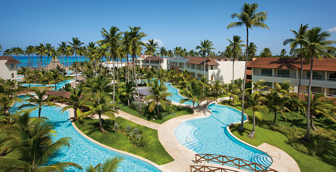 pools-palm-trees-secrets-dominican-republic