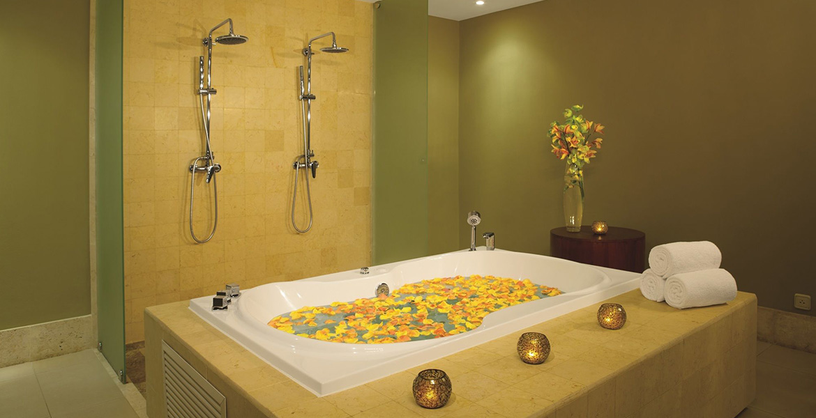 spa-tub-yellow-flowers-dominican-republic-resort