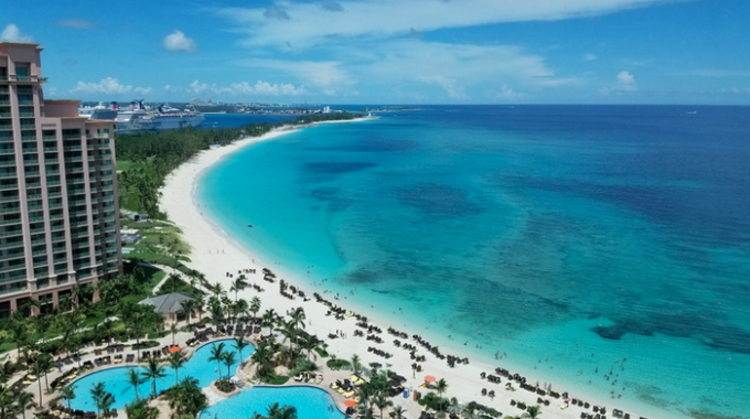 aerial-view-paradise-island-bahamas