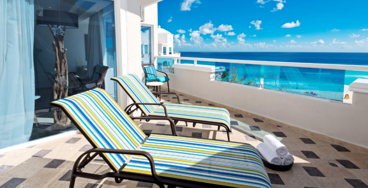 ocean-view-balcony-panama-jack-resorts-cancun