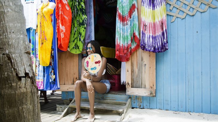 nassau-bahamas-straw-market