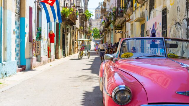 A Walk Down Historic Havana’s Malecón