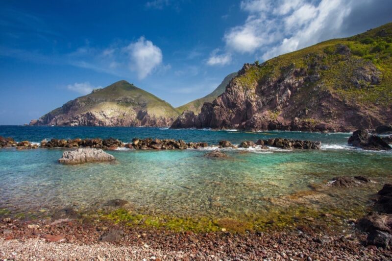 cove-bay-saba-island
