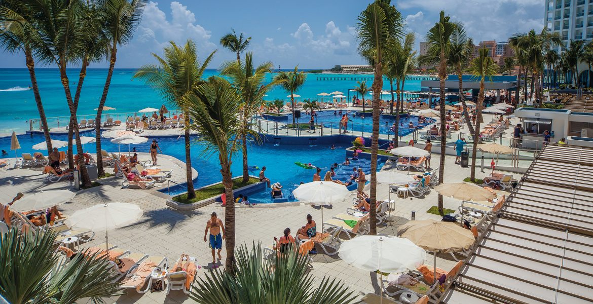 hotel-riu-cancun