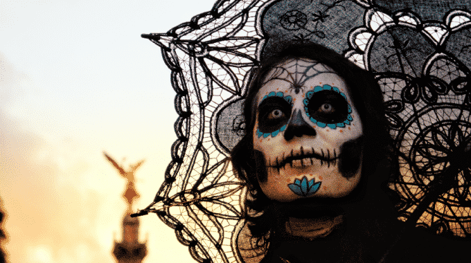 skull-face-paint-dia-de-los-muertos-mexico-city