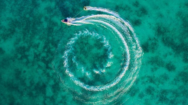 boat-responsibly-to-keep-the-ocean-clean