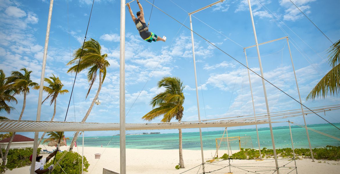 flying-trapeze-breezes-bahamas