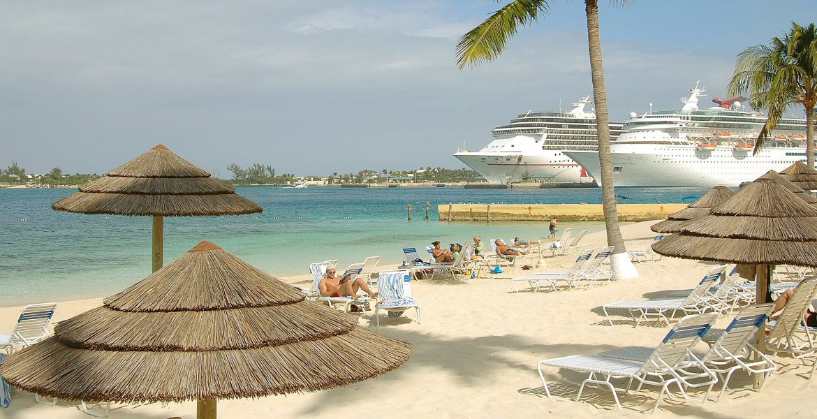 cruise-ship-view-british-colonial-hilton-nassau