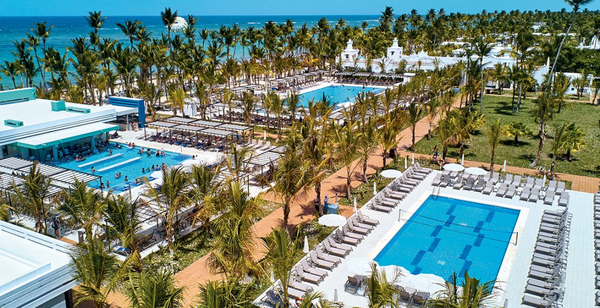 riu-palace-punta-cana-pools