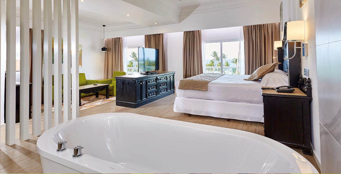 suite-with-view-riu-palace-punta-cana