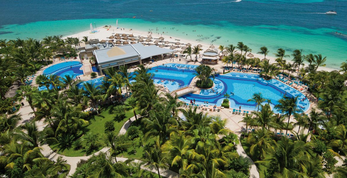 hotel-riu-caribe-cancun-mexico-resort