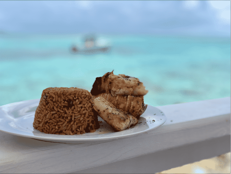 lunch-pearl-island-nassau-bahamas