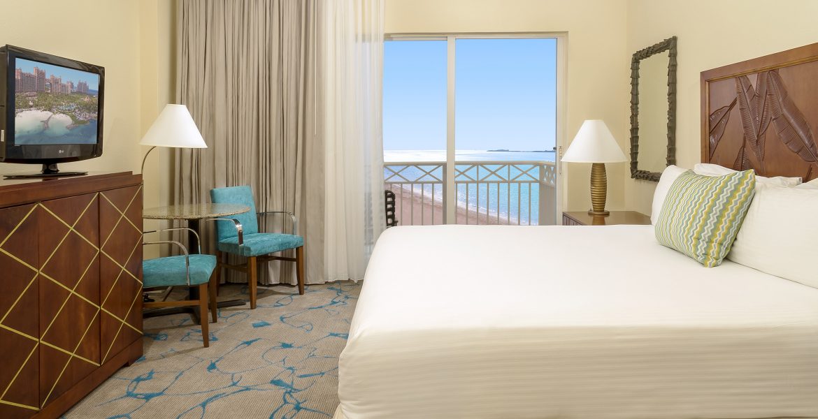 suite-beach-atlantis-paradise-island