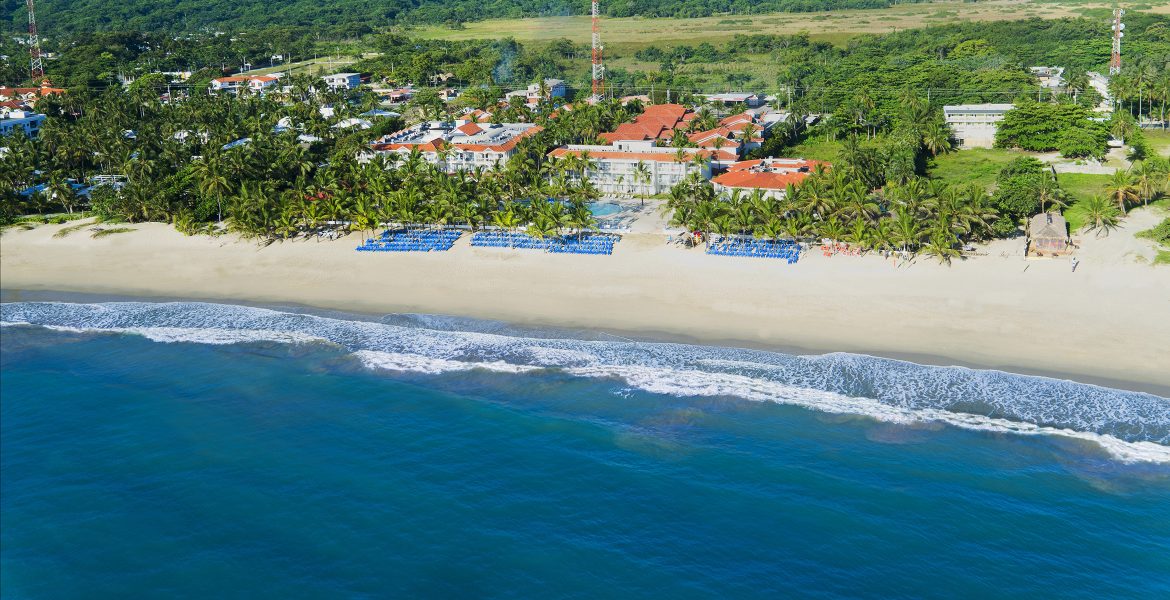 aerial-view-beach-viva-wyndham-tangerine