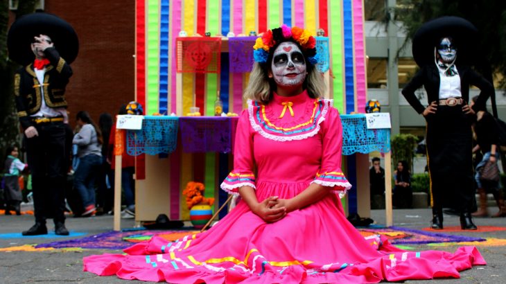 girl-dressed-day-of-the-dead-mexico