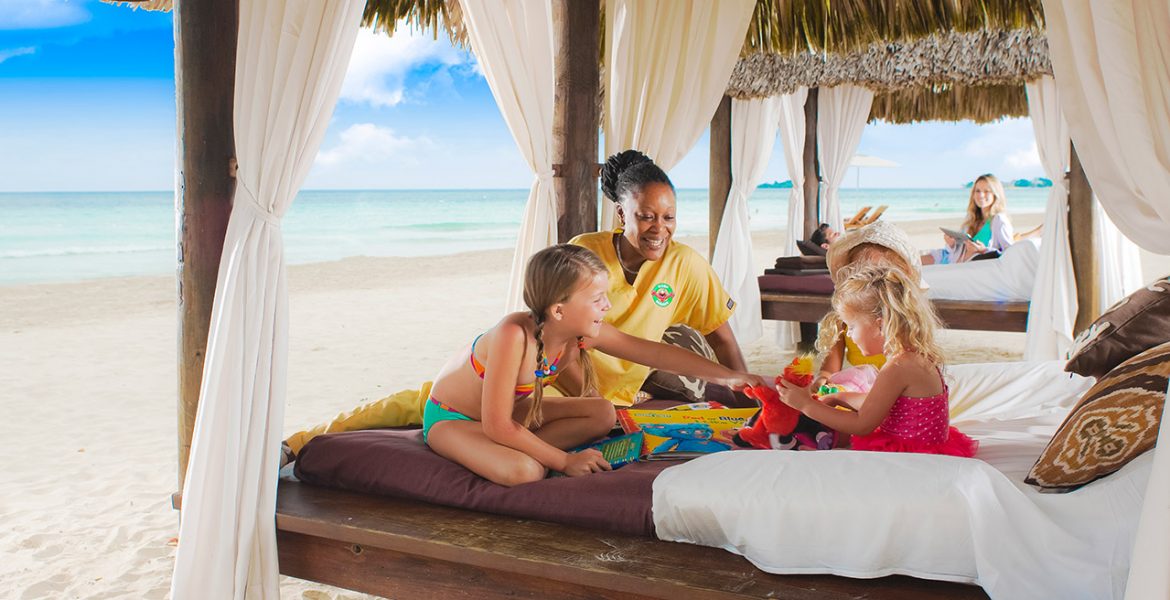 kids-activities-beaches-negril-resort-jamaica