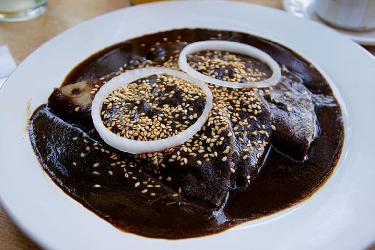 mole-negro