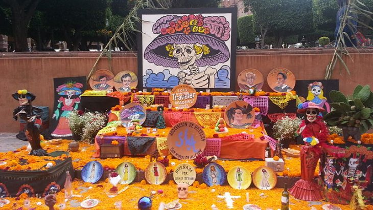 day-dead-altar-san-miguel-de-allende-mexico