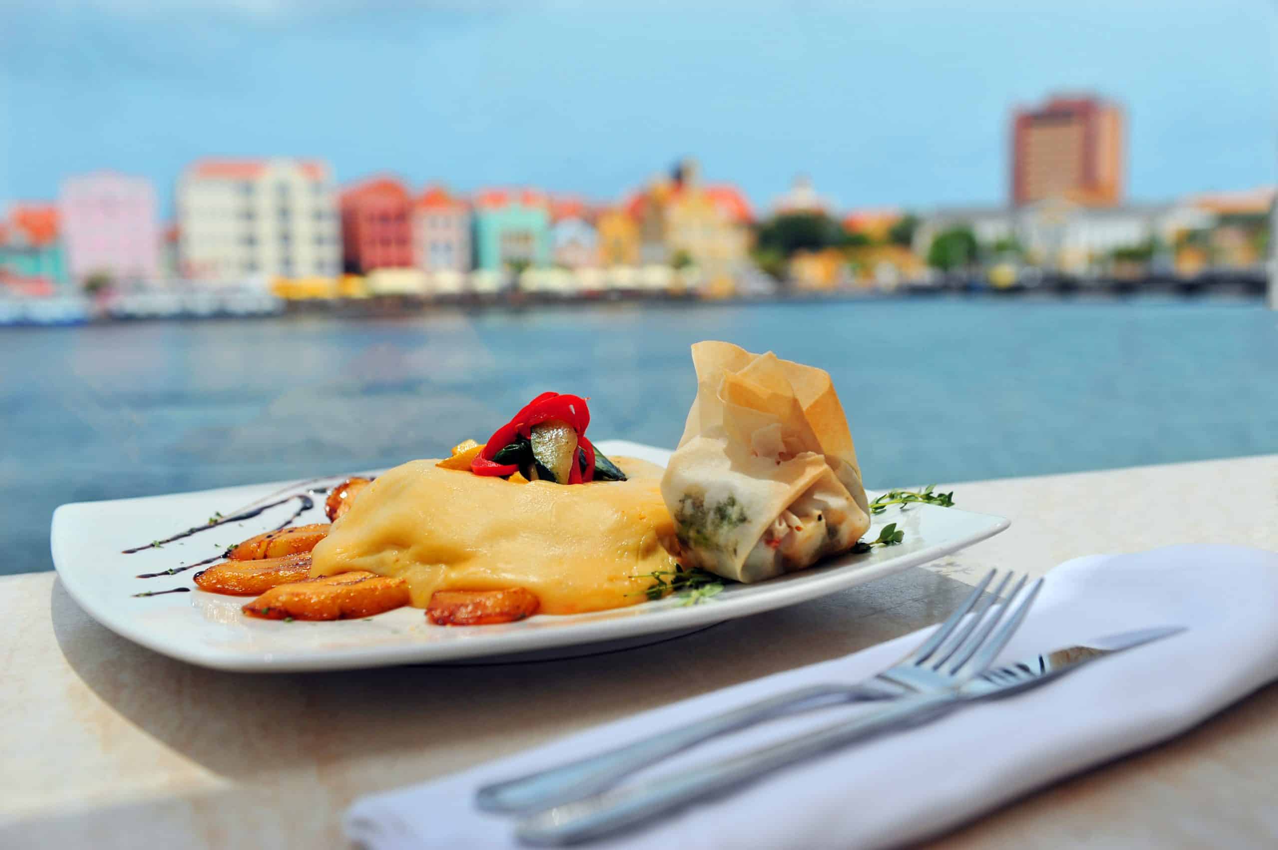 Keshi-Yená-Curaçao