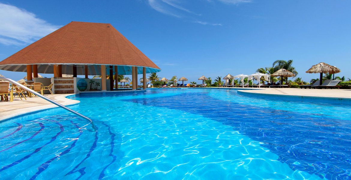 pool-luxury-bahia-principe-runaway-bay-resort-jamaica