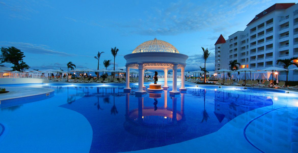 sunset-pool-luxury-bahia-principe-runaway-bay-resort-jamaica