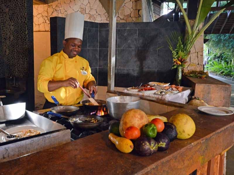 cooking-Jamaica-jerk-chicken