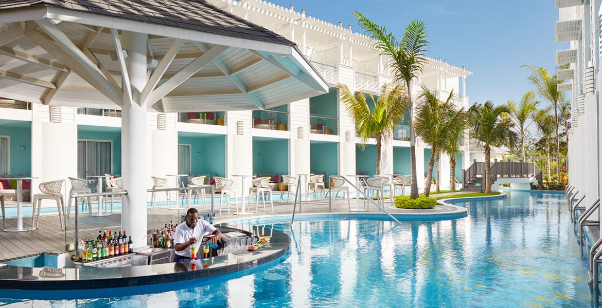 pool-azul-beach-resort-negril-jamaica