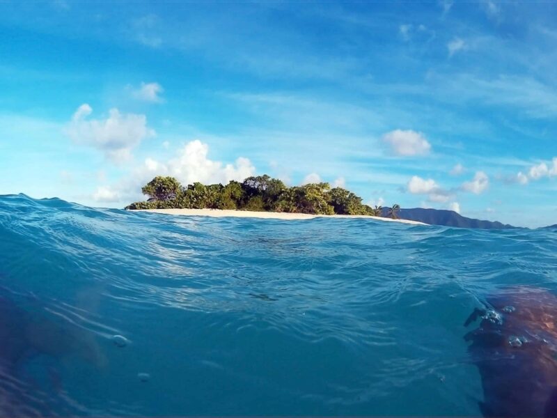 sandy-spit-ocean-island
