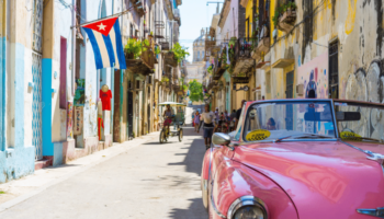 pink-old-car-cuba