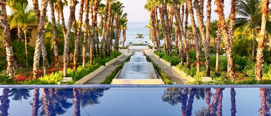 st-regis-punta-mita-lobby