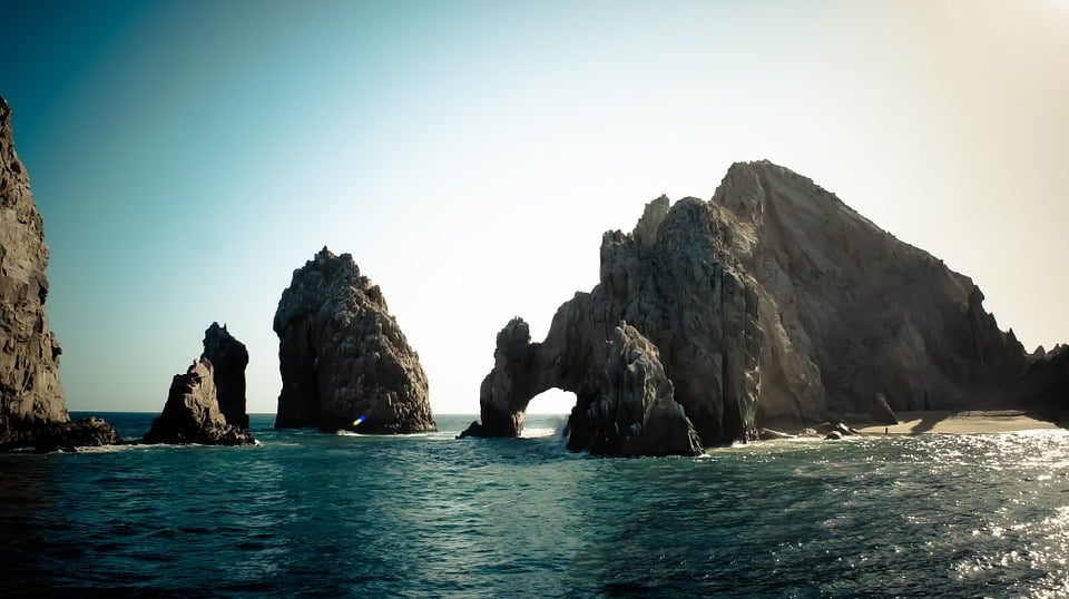 10 Best Waterfront Restaurants in Los Cabos, Mexico