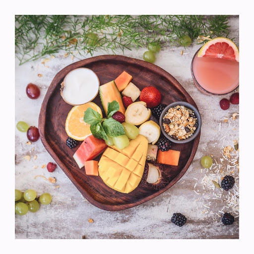 fresh-fruit-wooden-plate-tulum-mexico