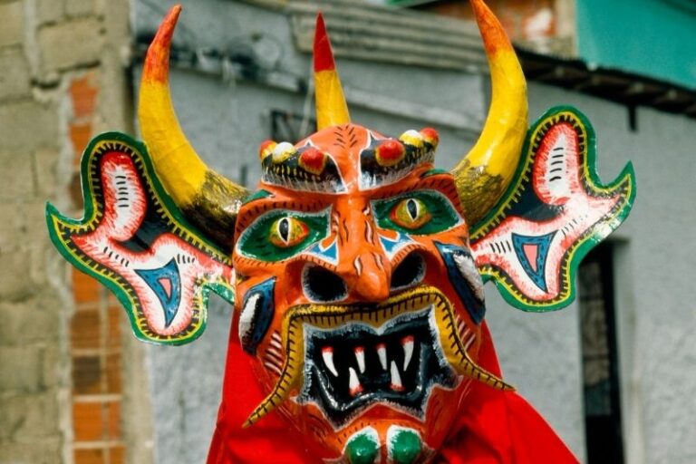 Diablos Danzantes de Yare mask