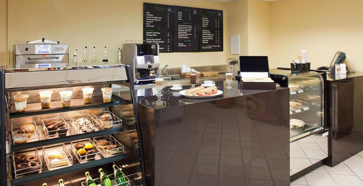 cafe-black-board-menu-behind-counter