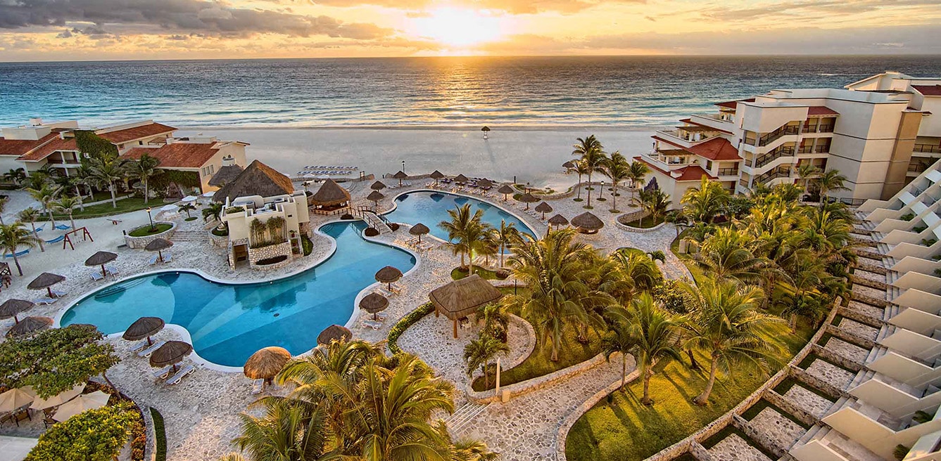 Grand  Park  Royal  Canc n  Caribe Beach Hotels Resorts