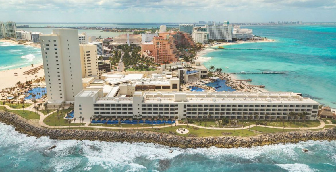aerial-view-cancun-resort-turquoise-ocean-surrounding