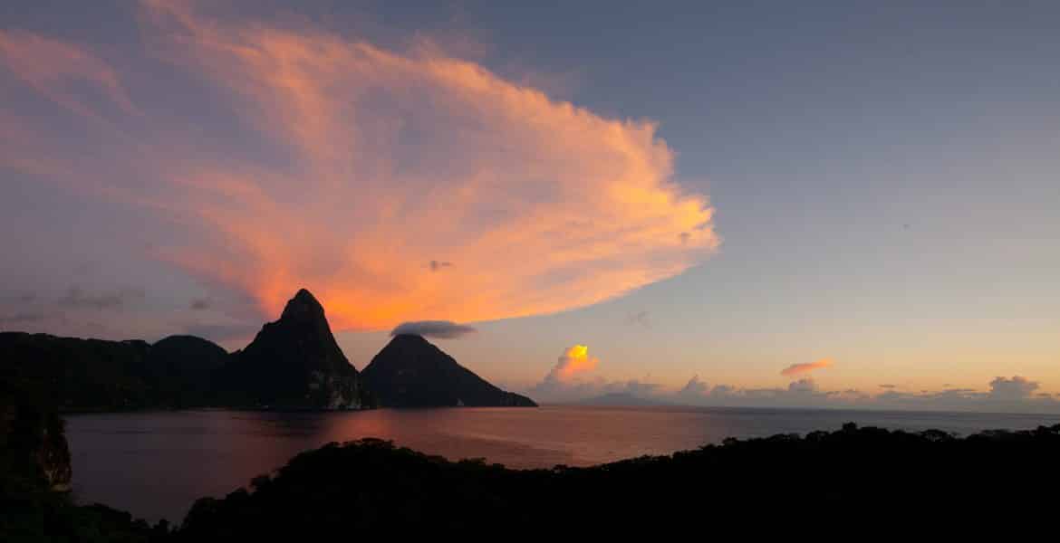 best-luxury-hotels-in-caribbean-jade-mountain-resort