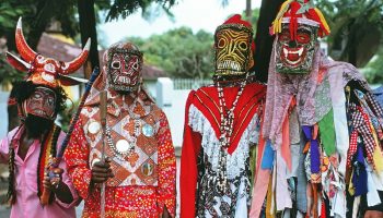 bahamas-junkanoo-costumes-masks-glitter