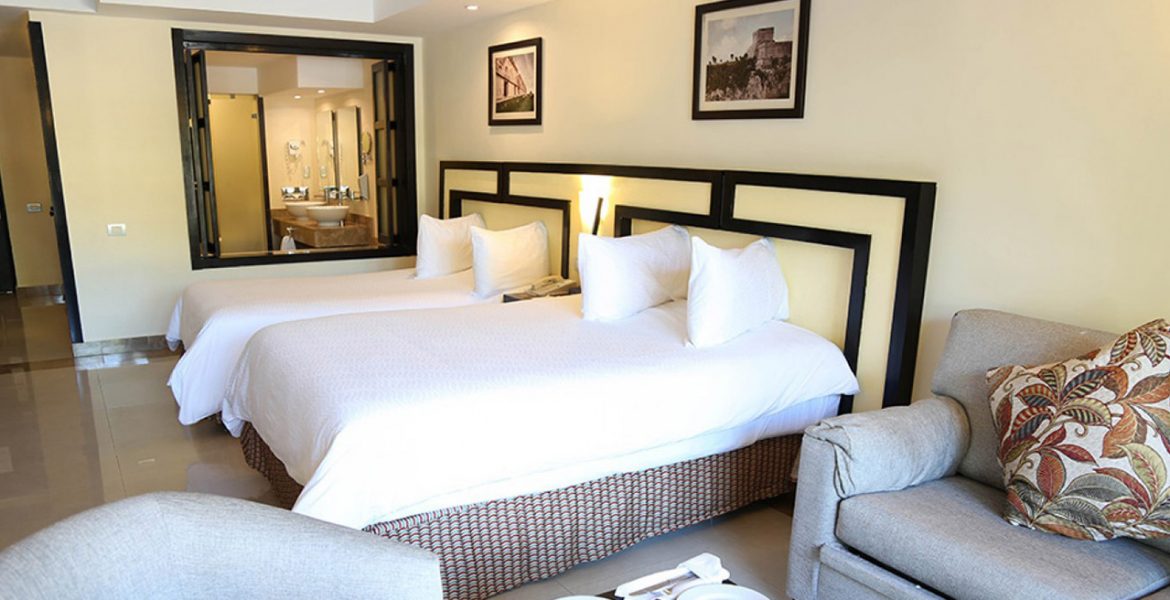 resort-suite-white-bed