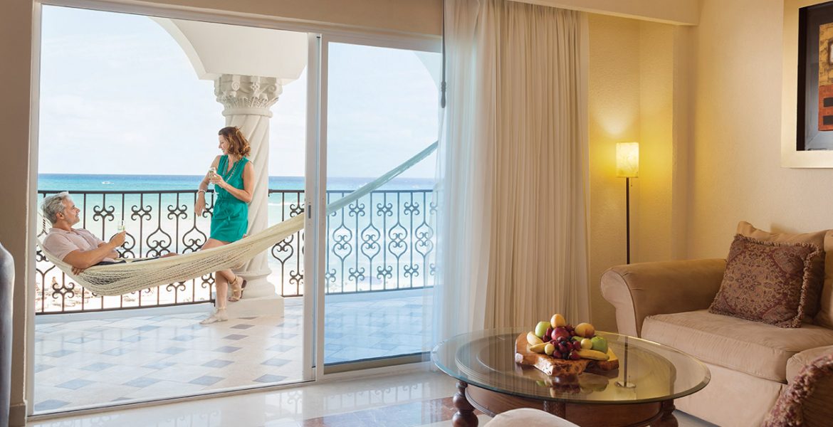 resort-suite-hammock-balcony-woman