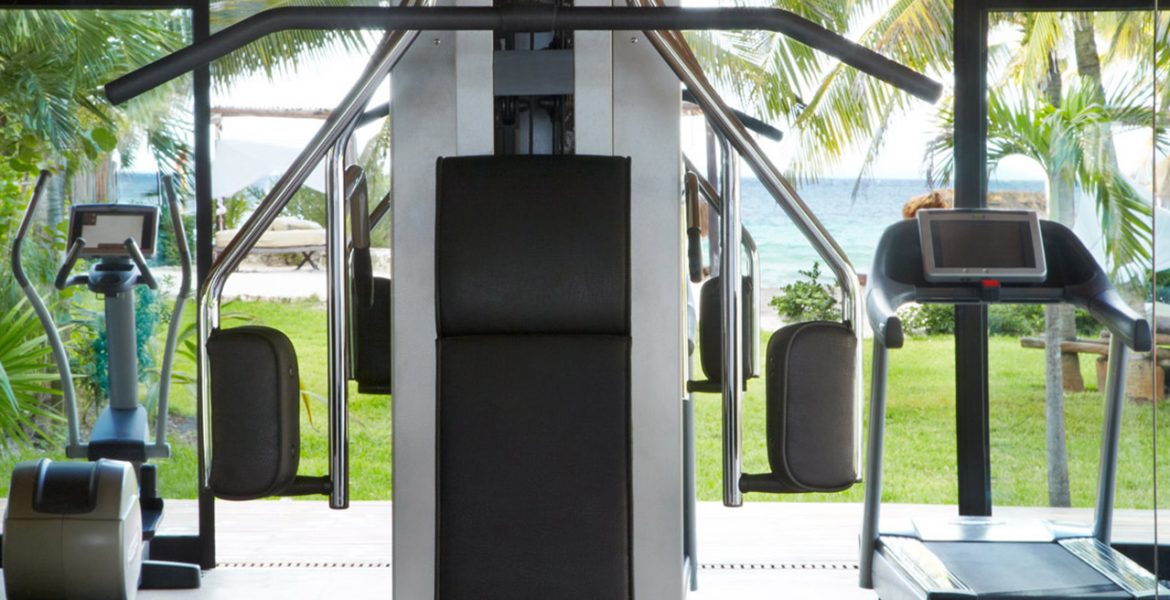 resort-gym-on-beach