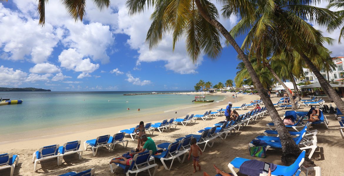 crescent-shaped-beach-windjammer-landing-resort-st-lucia