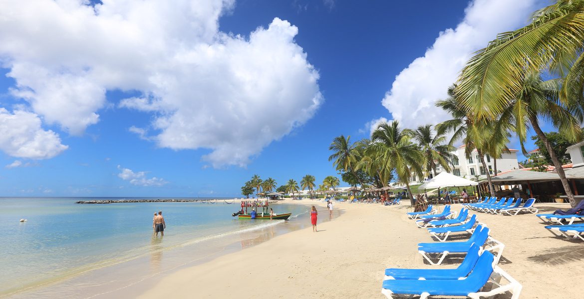 crescent-shaped-beach-windjammer-landing-resort-st-lucia