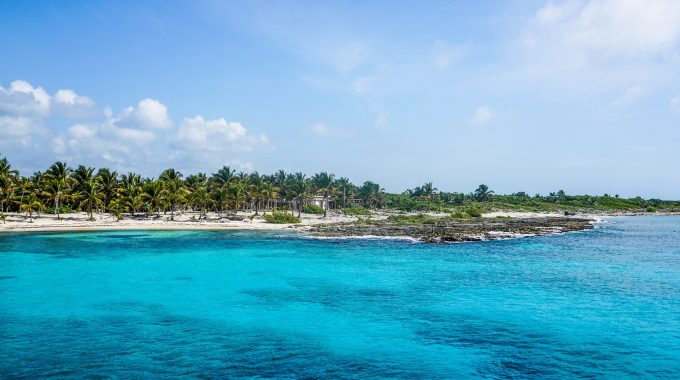 turquoise-water-cozumel-mexico-beach